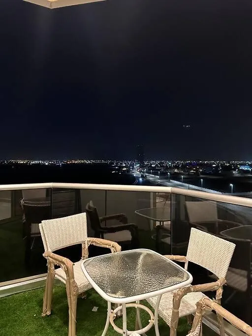 Sea View Apartment Джедда